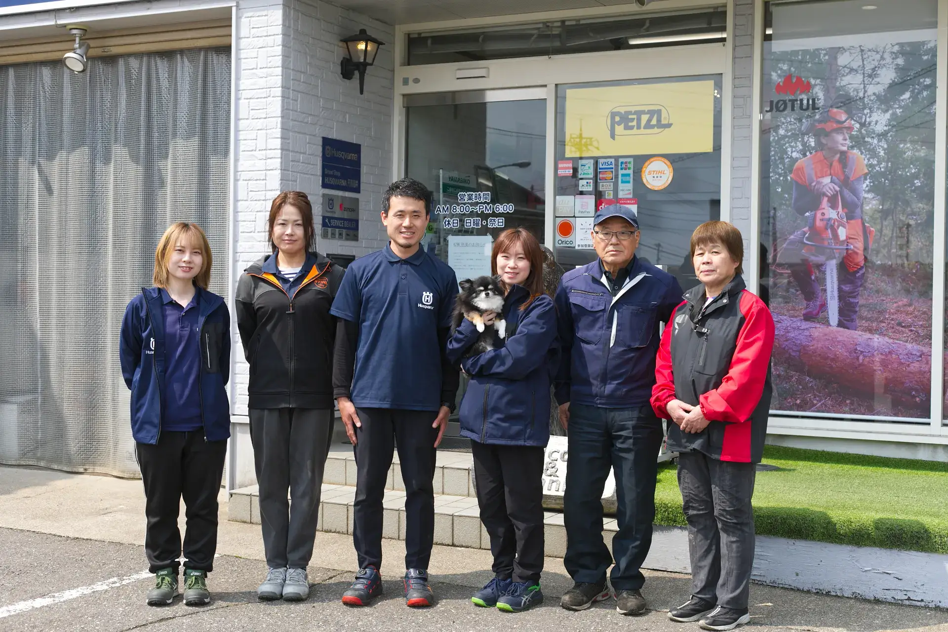 スタッフ集合写真